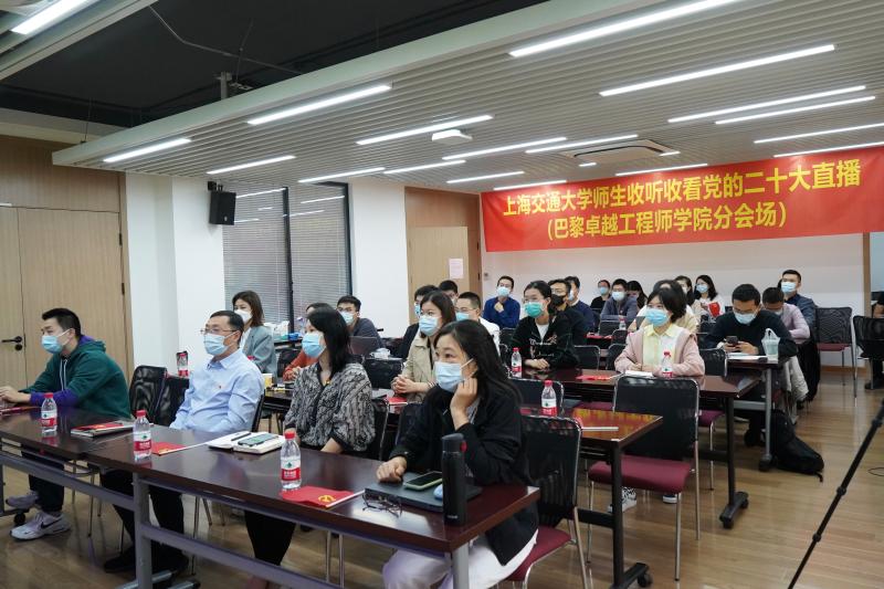 同栏目条目通常按时间倒序排列